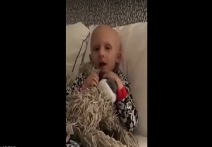 4-godišnjak koji se borio protiv raka se probudio iz kome minut pred smrt i rekao majci ove 3 riječi (VIDEO)