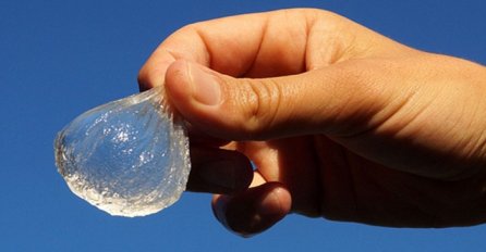 Spas za okoliš: Jestive kuglice s vodom zamijenit će plastiku