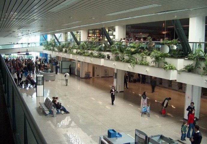 GRANIČNOM POLICAJCU SEDAM MJESECI ZATVORA: Na Sarajevskom aerodromu otuđivao novac putnicima!