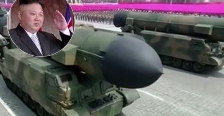 Sjeverna Koreja pokazala snagu: Na velikom vojnom mimohodu pokazani i podmornički projektili (VIDEO)