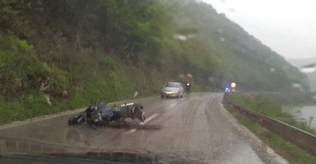 Saobraćajna nezgoda na putu Banjaluka-Jajce, povrijeđen motociklista