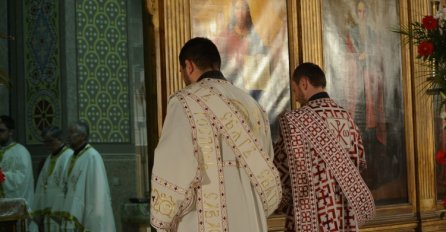 S vaskršnje liturgije u Sarajevu pozvano na širenje ljubavi i jedinstva u vjeri