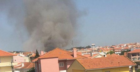 STRAVIČNI PRIZORI NAKON ŠTO JE AVION UDARIO U LIDL: "Ovo je najgori dan u mom životu" (FOTO + VIDEO)