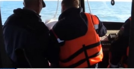 DRAMA NA CRNOM MORU: U stravičnom brodolomu potonuo brod sa 12 ljudi! (VIDEO)