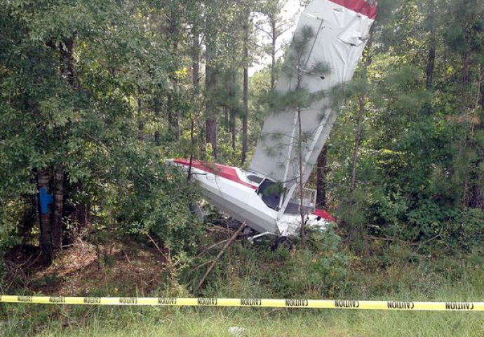 Četveročlana porodica poginula u padu malog aviona