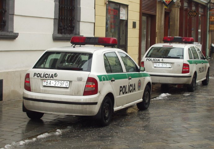 U lančanom sudaru 40 automobila u Slovačkoj povrijeđene 24 osobe