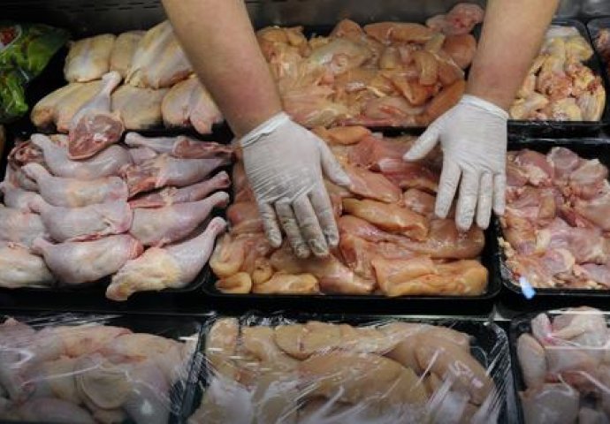 AGENCIJA ZA BEZBJEDNOST HRANE: Na tržištu BiH nema zaražene piletine