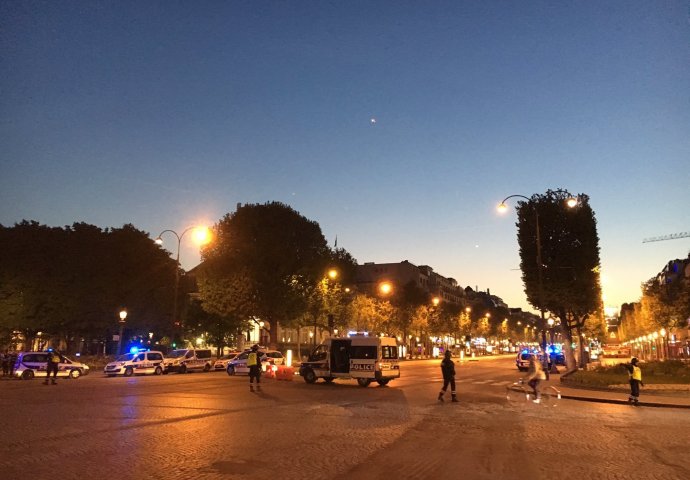 (VIDEO) PONOVO NAPAD U PARIZU: U pucnjavi ranjena dva policajca!