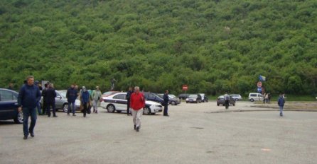 TUŽNE ISPOVIJESTI GRAĐANA KOJI SU SA SUZAMA GLEDALI KAKO "BINGO" NESTAJE U VATRI: "Sve smo ostavili i dotrčali, sve je unutra ostalo"