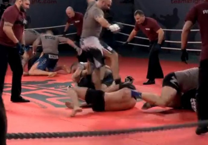  POTPUNI HAOS: Opšta tuča na MMA borbi, publika uletjela u ring 