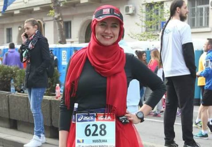NEVJEROVATAN PODVIG U SRBIJI: Kćerka Abu Hamze prva žena pod hidžabom, koja je istrčala Beogradski maraton!