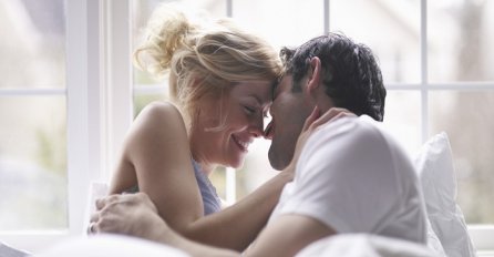 SAD JE JASNO: Evo zašto muškarci vole jutarnji seks