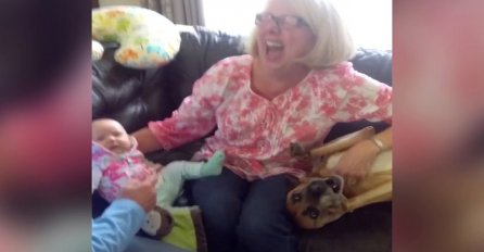 Baka pokušava uzeti bebu u naručje, a reakcija ljubomornog psa pri tome je neprocjenjiva (VIDEO)