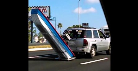 (VIDEO) KAKO TEGLITI ČAMAC VOZILOM: To najbolje zna vozač sa Floride