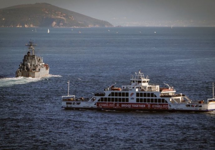 Nestalo 15 ruskih vojnika nakon sudara brodova u Crnom moru kod Istanbula: Evakuiran RUSKI ŠPIJUNSKI BROD