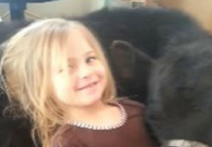Majka ostala u šoku: Pogledajte kakvu je životinju ova djevojčica pustila u kuću (VIDEO)