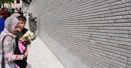 Imena najvećih heroja Sarajeva uklesana u kamenu: ZID SJEĆANJA U BORBI PROTIV ZABORAVA I NEGIRANJA