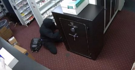 Ovako to rade profi lopovi: Ukrali su milione i smješkali kamerama (VIDEO)