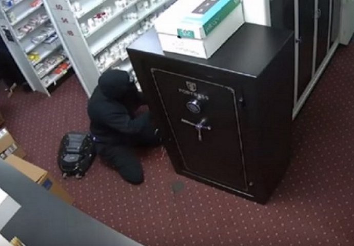 Ovako to rade profi lopovi: Ukrali su milione i smješkali kamerama (VIDEO)