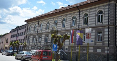 PRESLAGIVANJE VLASTI U SREBRENICI: Dodikov SNSD otišao u opoziciju