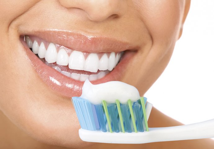 Koliko paste za zube stavljate na četkicu? EVO ŠTA RADITE POGREŠNO