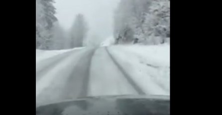 SNIJEG IZAZVAO VELIKE PROBLEME U BiH: Pogledajte kakva mećeva vlada na Bjelašnici (VIDEO) 