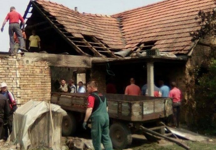 VELIKA NESREĆA U MIHAJLOVU KOD ZRENJANINA: Troje djece ostalo bez krova nad glavom, VATRA im sve PROGUTALA!