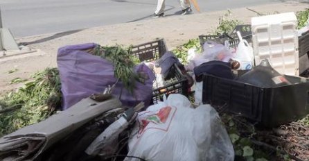 NESAVJESNI BANJALUČANI BACAJU OTPAD GDJE STIGNU: Komšijski odnosi jači od smrada sa smetljišta