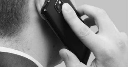 Uzmem mužu tel i vidim u kontaktima "Besplatni sex"