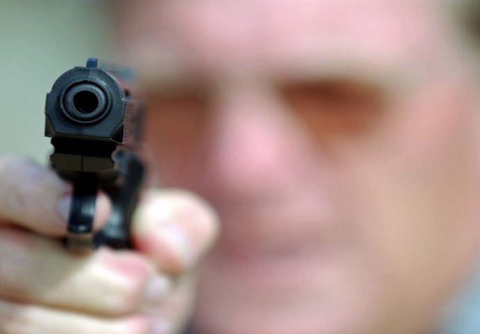 Policija ubila dete zbog pištolja-igračke!
