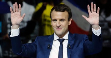 Sve o novom predsjedniku Francuske: Oženio svoju profesoricu, a sada postao najmlađi lider koji je ikada vodio zemlju (FOTO)