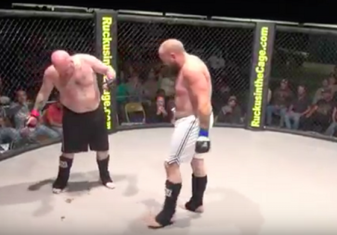 Cijela dvorana mu se smijala: Ušao je u ring da se tuče, a onda mu se dogodila najgora stvar u životu (VIDEO)