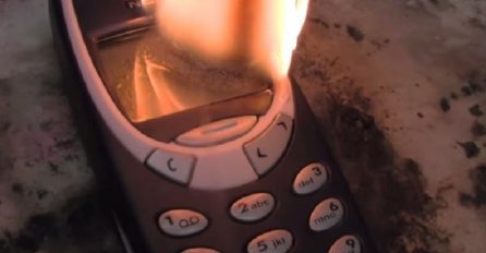 Za ne povjerovati: Evo šta se dogodi kada zapalite legendarnu Nokiju 3310 (VIDEO)