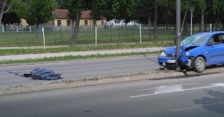 DETALJI STRAVIČNE NESREĆE: Udarac je bio toliko silovit, da je dječaku pala patika s noge (FOTO)