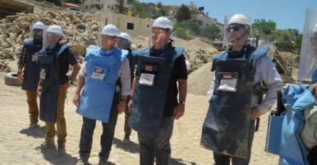 Diplomate nadziru program deminiranja na Zapadnoj obali