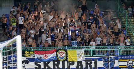 NAVIJAČI ŠIROKOG PONOVO POKAZALI PRIMITIVIZAM: Zviždanje na himnu BiH pokvarilo sjajnu fudbalsku atmosferu na Pecari