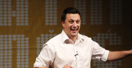 Andrija Milošević ponovo u Zenici: Za „Zlatni lančić od bižuterije“ traži se karta više