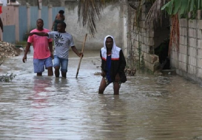 POPLAVE U HAITIJU: Sedam osoba poginulo, 19 nestalo