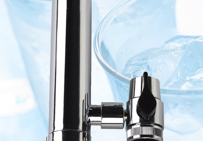 VODA SA ČESME ČISTIJA OD KUPOVNE: Evo kako napraviti najbolji filter za vodu! (FOTO)