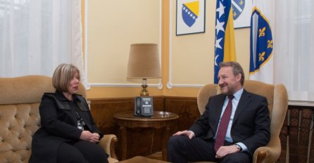 Izetbegović primio u oproštajnu posjetu francusku ambasadoricu