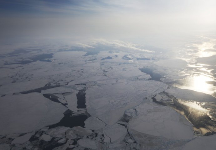 KLIMATSKE PROMJENE : Njihov uticaj na led na Arktiku 
