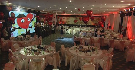 Djeca oboljela od raka: Za Roditeljsku kuću na donatorskoj večeri prikupljeno 260.000 KM