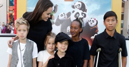 Angelina odvela djecu u Diznilend, ali su svi gledali u nju SAMO ZBOG OVOGA