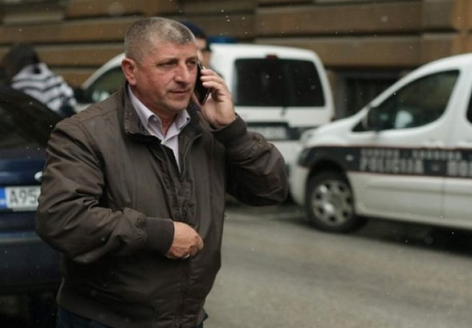 “NEKO NAS PRAVI BUDALAMA” Otac Selme Agić ogorčen i razočaran zbog odgađanja suđenja Sefiću