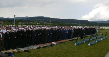 Klanjana 19. kolektivna dženaza civilima žrtvama ratnih zločina u Zvorniku