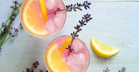 Ovo ljetno osvježenje smiruje glavobolju- Probajte limunadu sa lavandom!