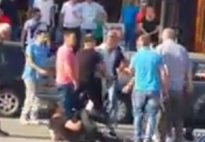 Brutalan okršaj u Pazaru: Sjekirom na drugog vozača