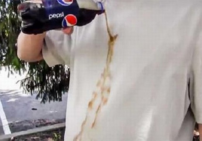 Posipao Pepsi po majici: Kada vidite zašto, dobro ćete se iznenaditi! (VIDEO)