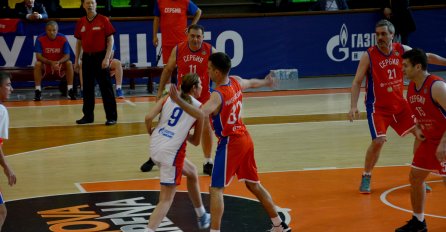 Dodik obukao dres Srbije i igrao košarku u Rusiji