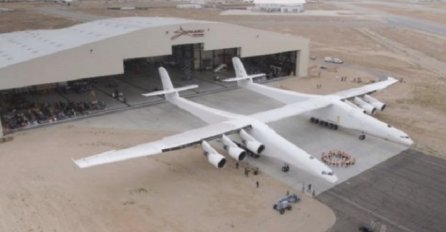 Pogledajte kako izgleda najveći avion na svijetu (VIDEO)